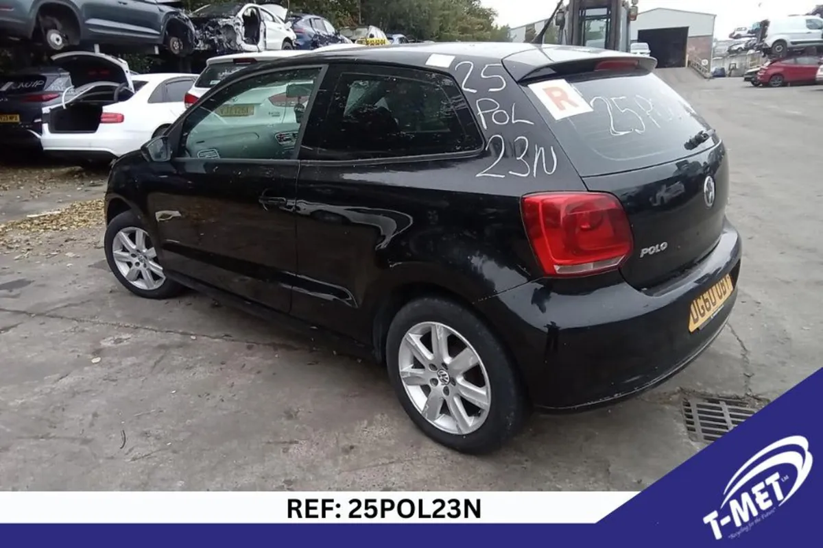 2010 VOLKSWAGEN POLO BREAKING FOR PARTS - Image 4