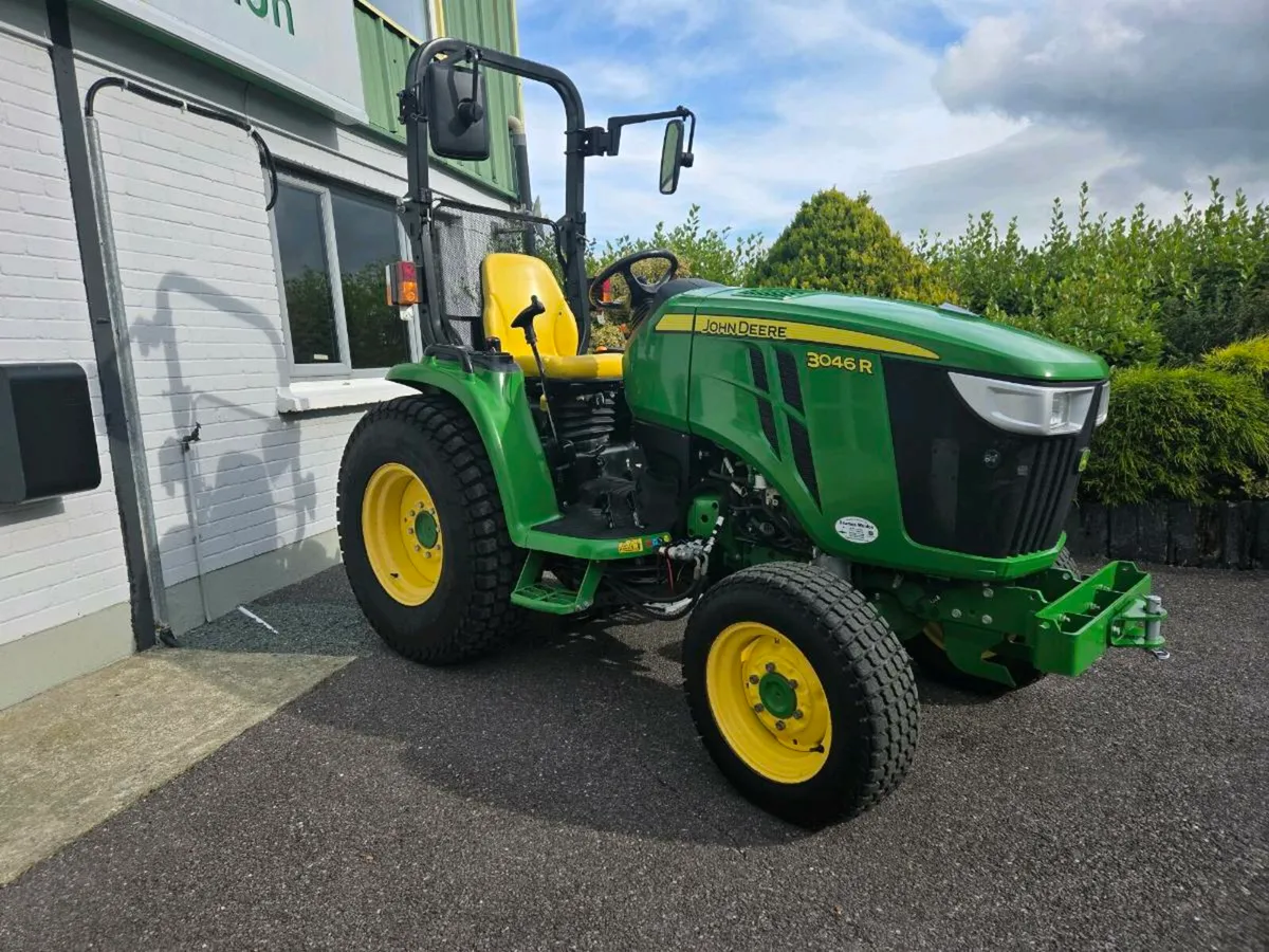 John Deere 3046R - Image 1