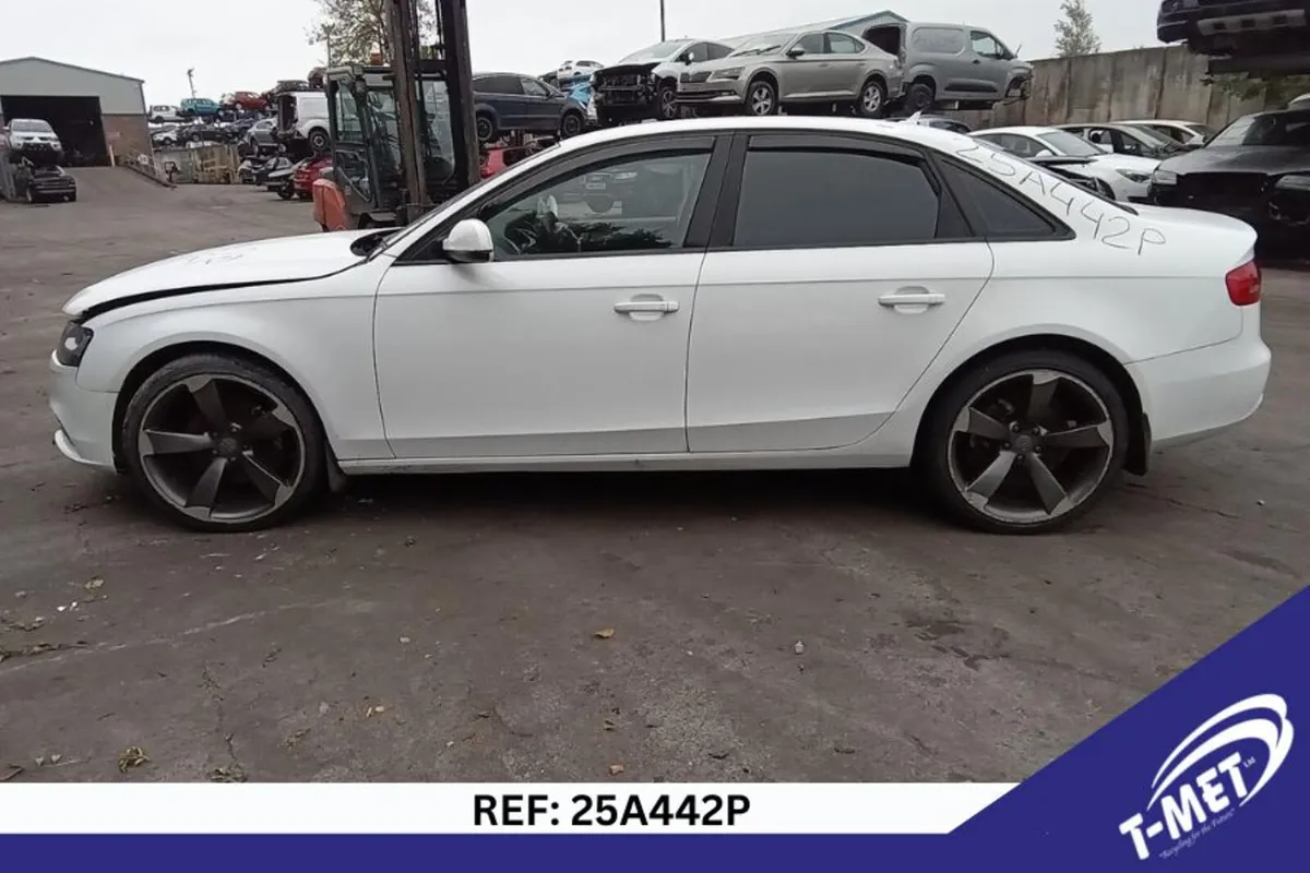 2013 AUDI A4 BREAKING FOR PARTS - Image 2