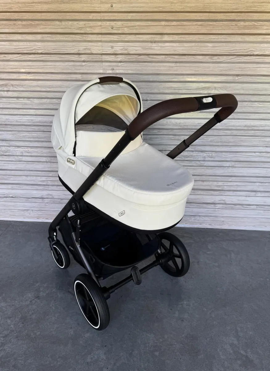 Cybex Balios S Lux 3 in 1 - Image 2