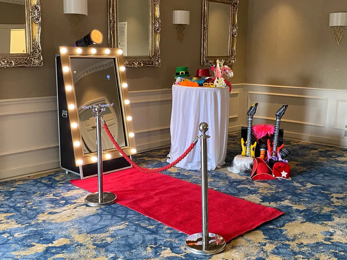 Selfie Magic Mirror Photo Booth - Image 2