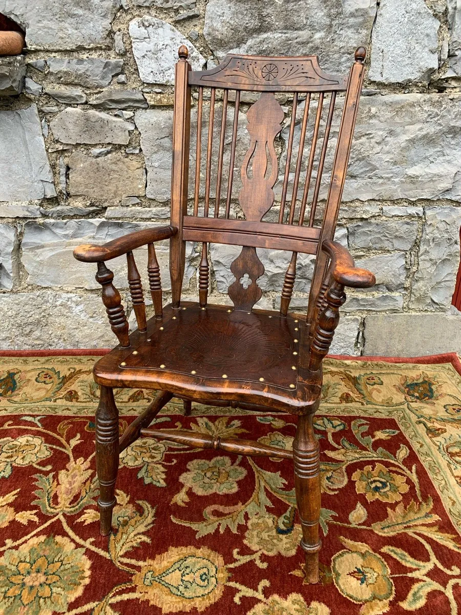A 19th century Victorian armchair. - Image 1