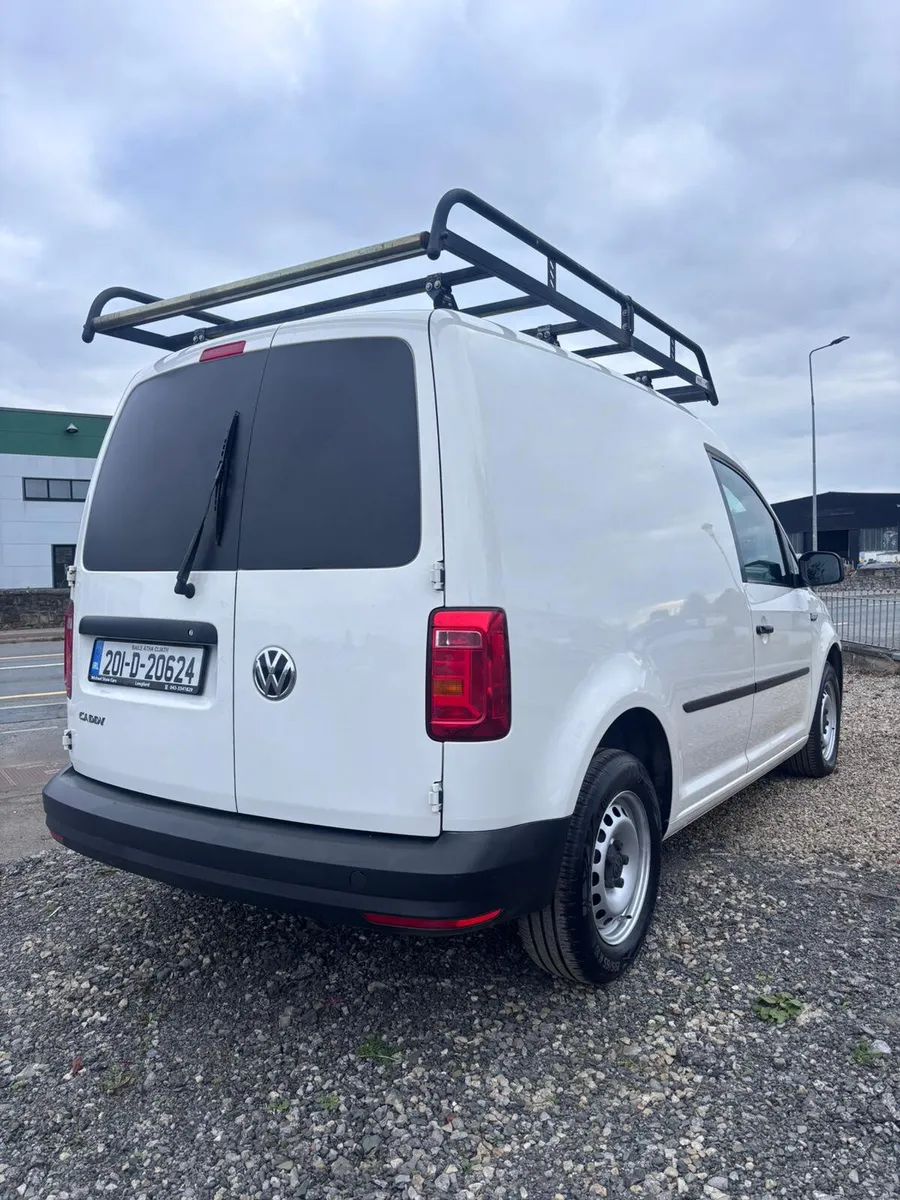 201 Volkswagen Caddy 2.0 TDI . - Image 2
