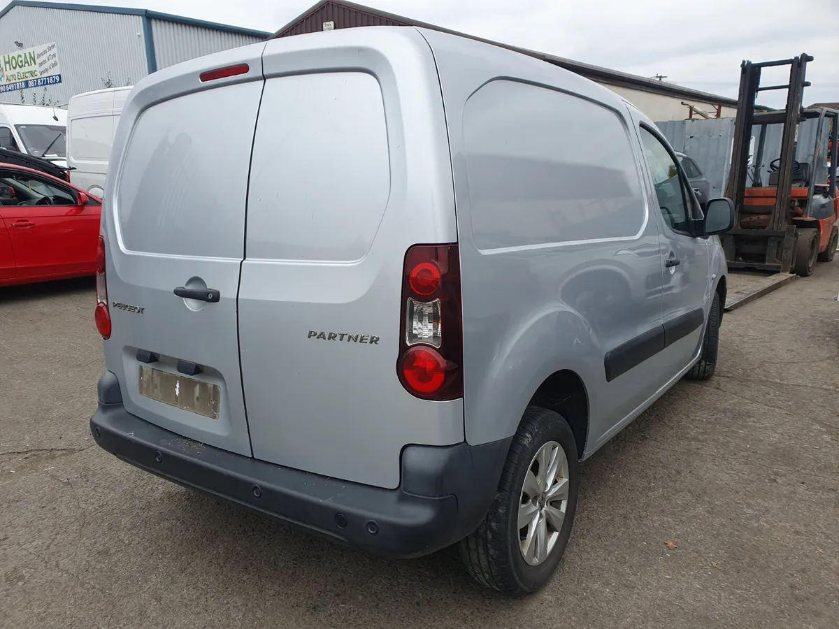 15 PEUGEOT PARTNER  1.6 HDI FOR BREAKING - Image 4