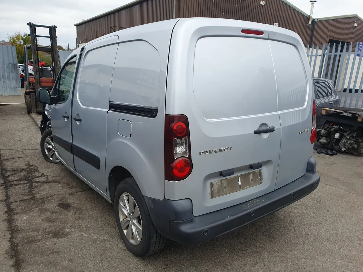 15 PEUGEOT PARTNER  1.6 HDI FOR BREAKING - Image 3