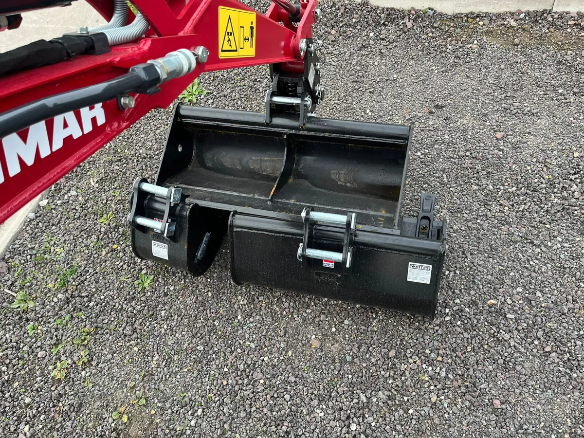 Yanmar SV08 digger - Image 2