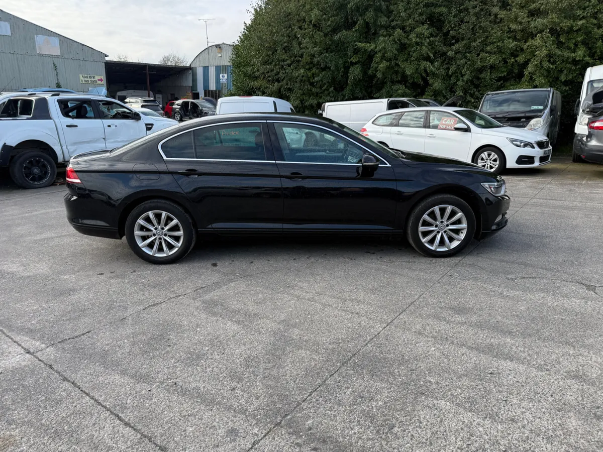 2017 VW Passat 1.6 TDI SE - Image 3