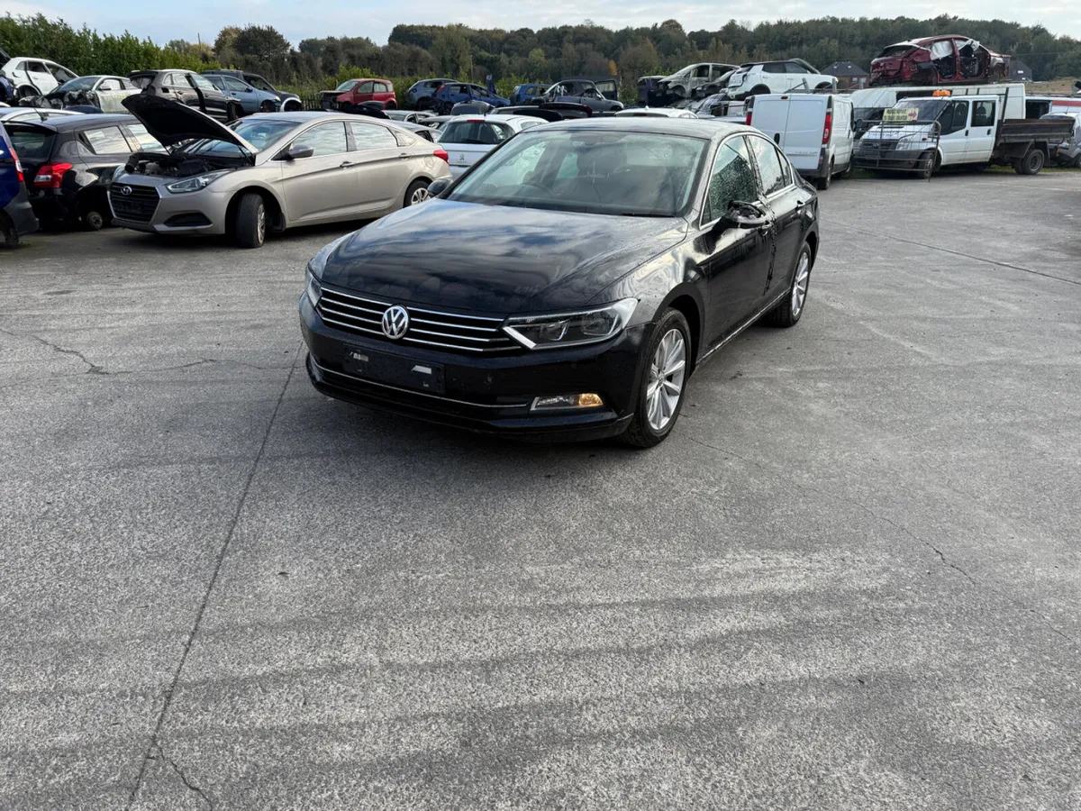 2017 VW Passat 1.6 TDI SE - Image 2