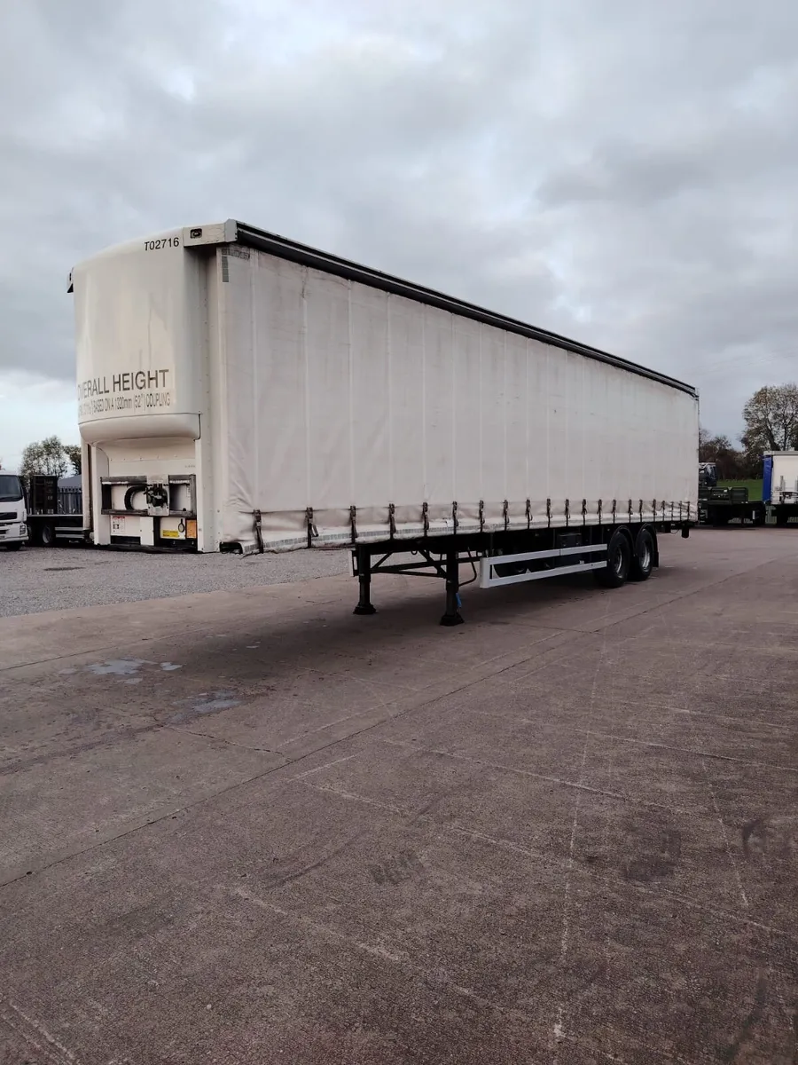 2017 Curtainsider trailer 13.6 Drum Brakes Dunbar - Image 3