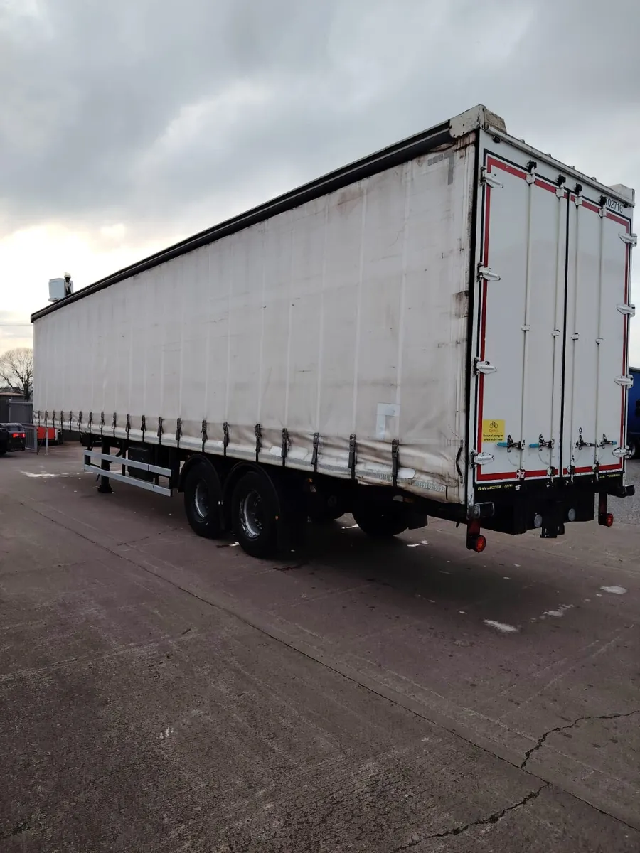 2017 Curtainsider trailer 13.6 Drum Brakes Dunbar - Image 1