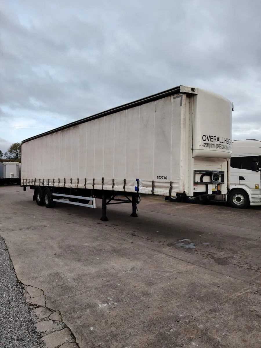 2017 Curtainsider trailer 13.6 Drum Brakes Dunbar - Image 4