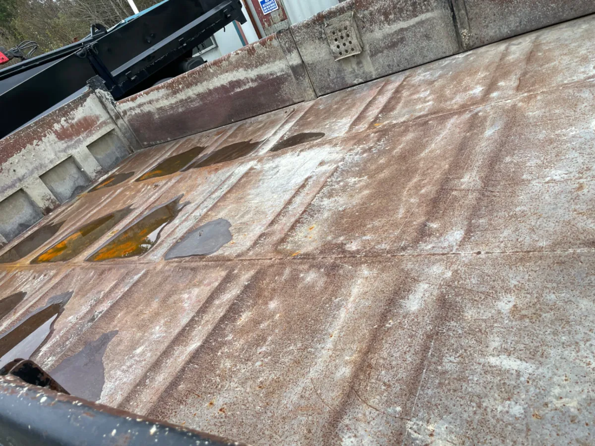 Isuzu Forward 2016 - Image 4