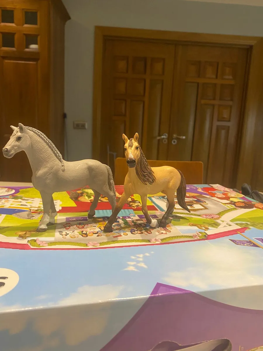 Schleich Horse Club and washing area and carriage - Image 3