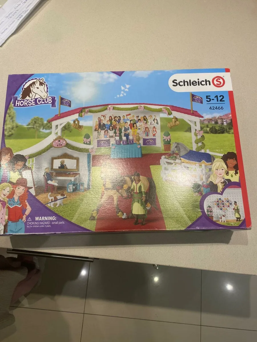 Schleich Horse Club and washing area and carriage - Image 1