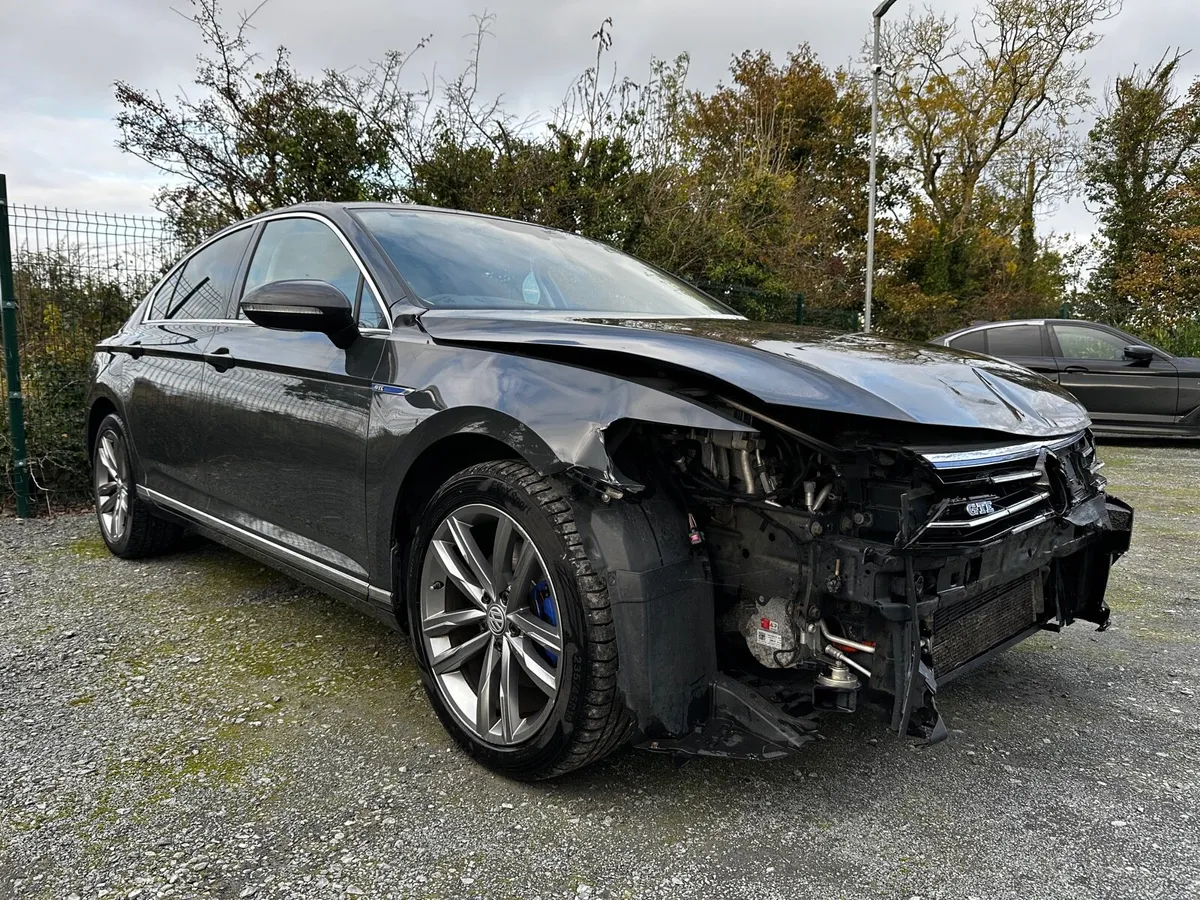 182’ VW Passat GTE 1.4 Petrol/Plug in Hybrid AUTO - Image 3