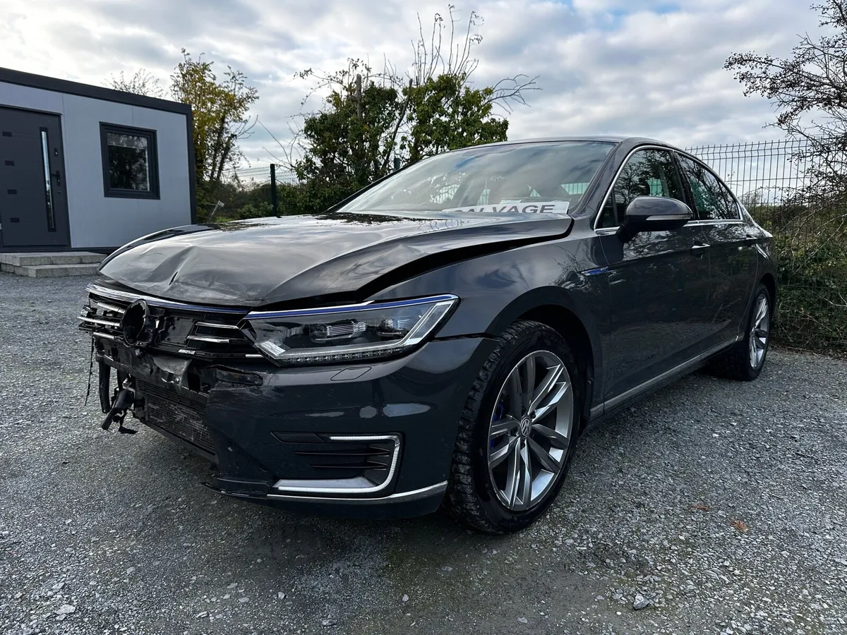 182’ VW Passat GTE 1.4 Petrol/Plug in Hybrid AUTO - Image 1