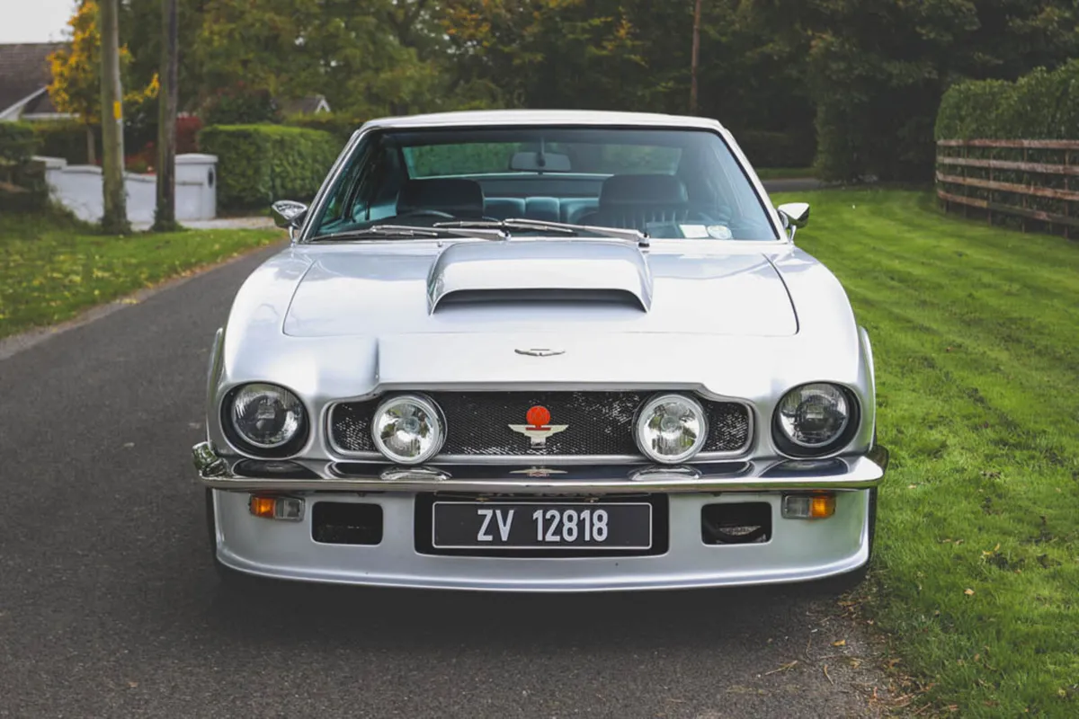 Aston Martin V8 Factory Manual - Image 2