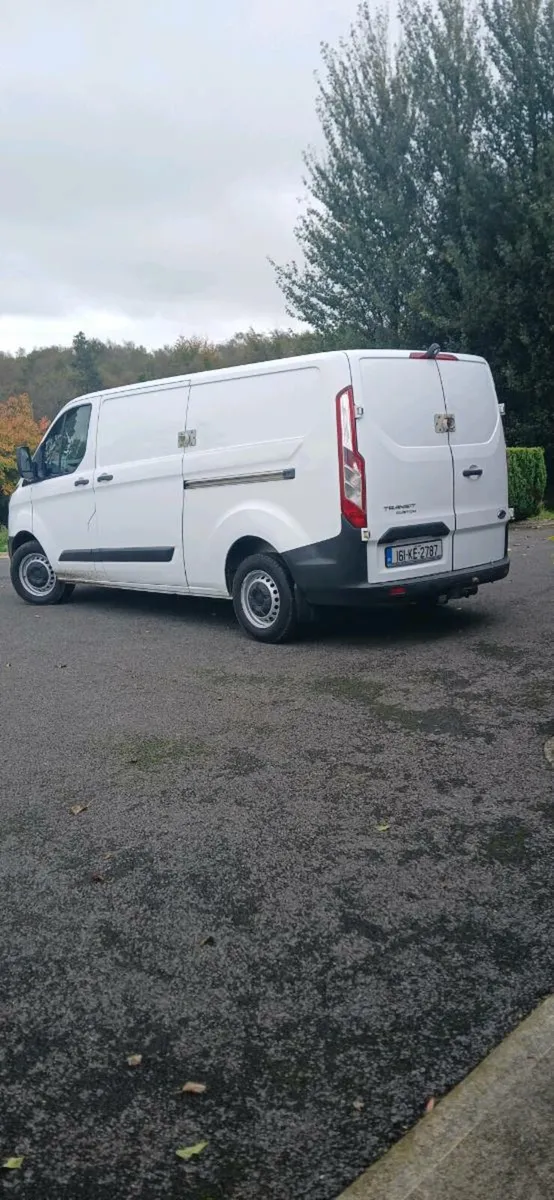Ford Transit Custom - Image 2