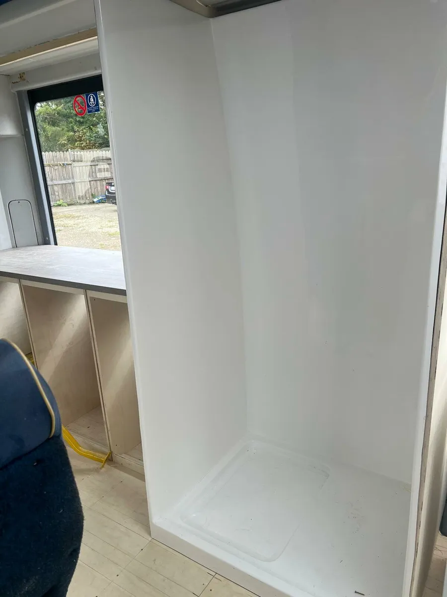 Campervan Motorhome Shower Pods - Image 4