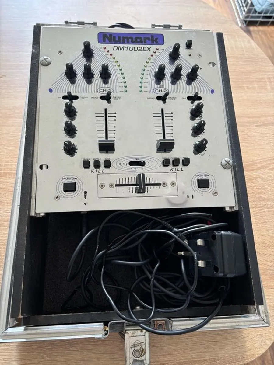 Numark 2 Channel Mixer - Image 1