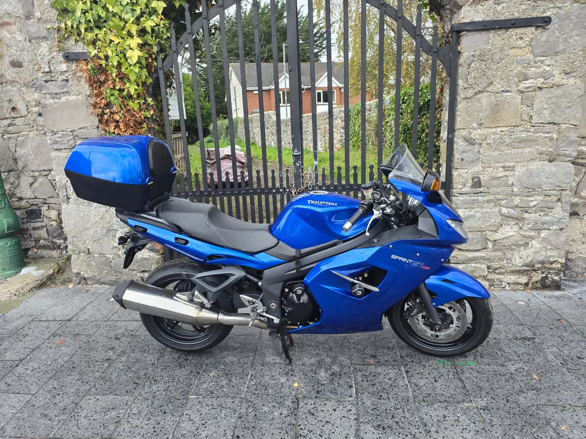 2016 TRIUMPH SPRINT 1050 GT SE MOTO4U - Image 2