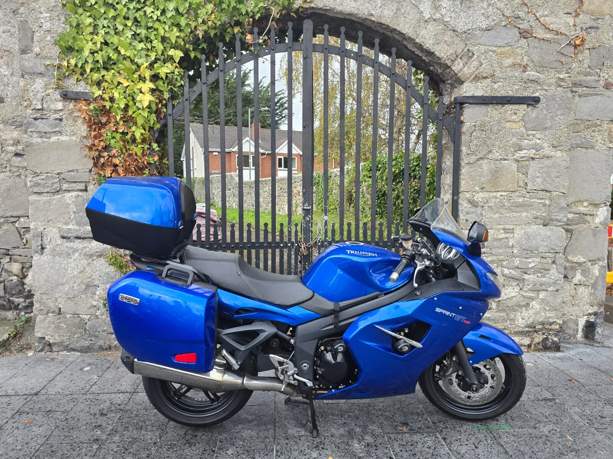 2016 TRIUMPH SPRINT 1050 GT SE MOTO4U - Image 1