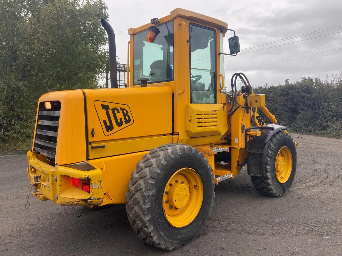 JCB 411 Loading Shovel - Image 2