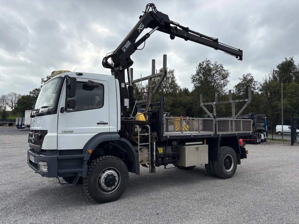 2006 Mercedes Axor 1828 4WD Tipper Crane lorry - Image 1