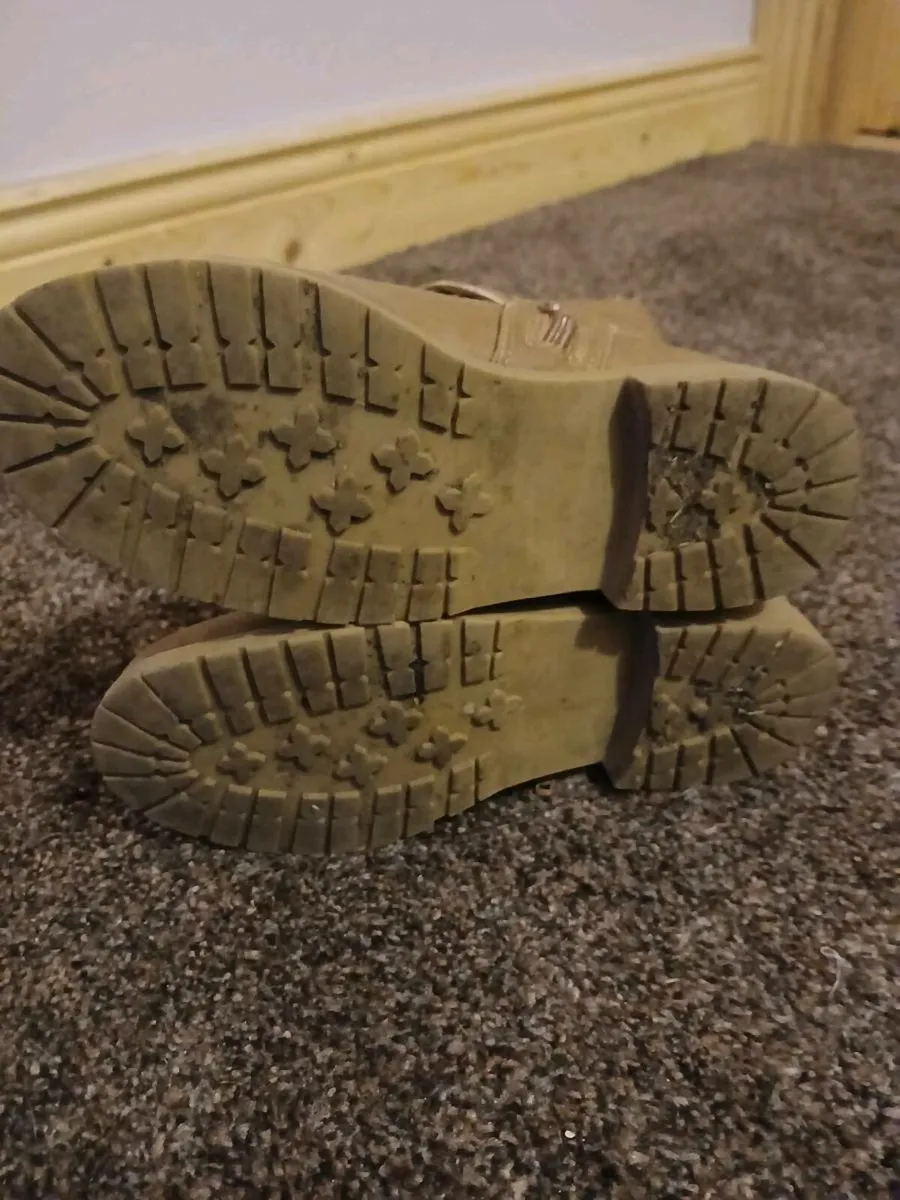 Fantastic M&S kids winter boots Size 13 - Image 4