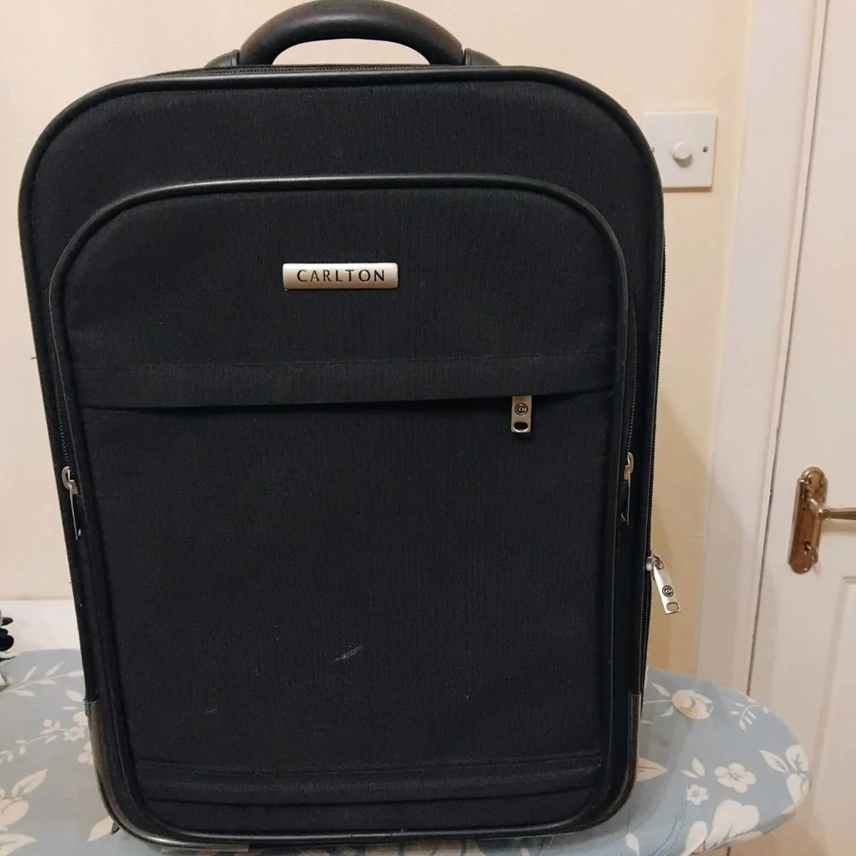Suit case - Image 1