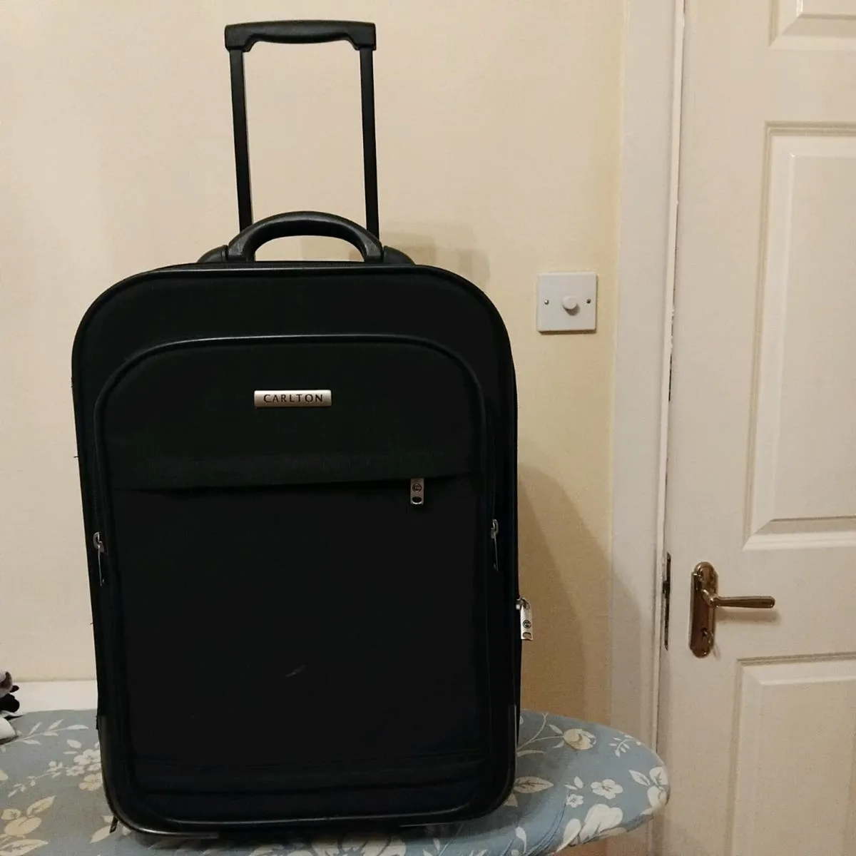 Suit case - Image 2