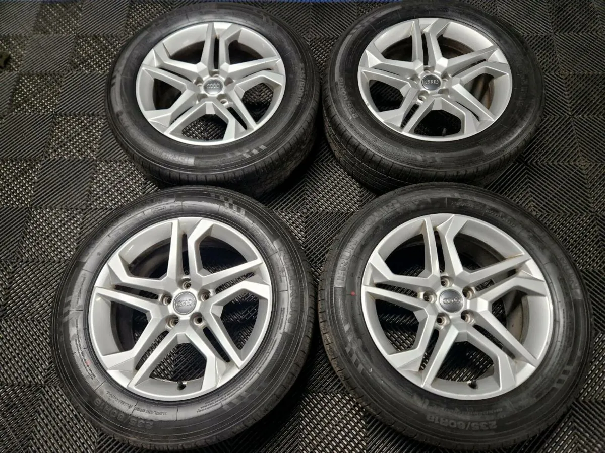 Audi Q5 18" **Original Audi + All Season Tyres** - Image 2