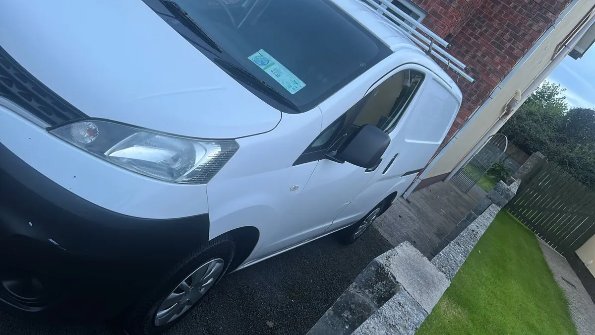 161 Nissan Nv200 1.5 diesel - Image 2