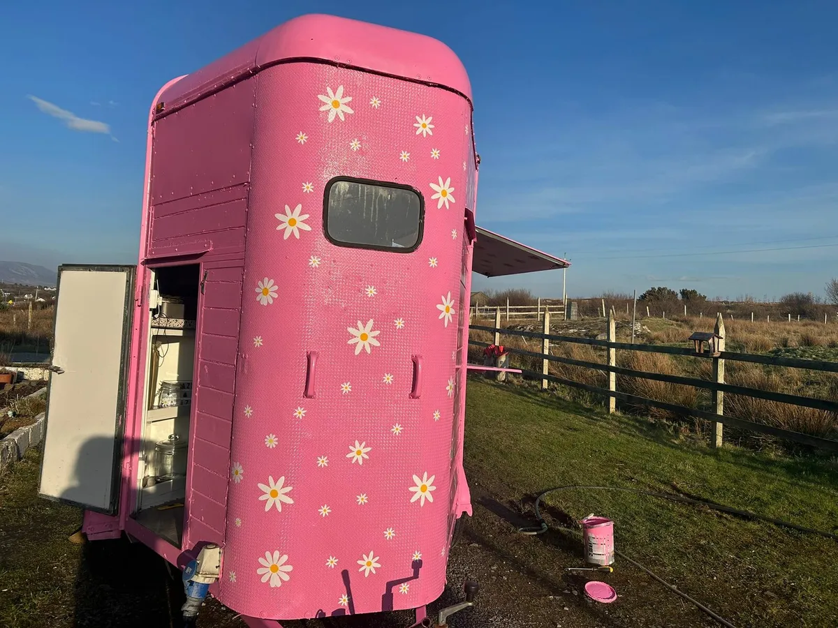 NEW YEAR  NEW BUSINESS Food/ coffee trailer - Image 4