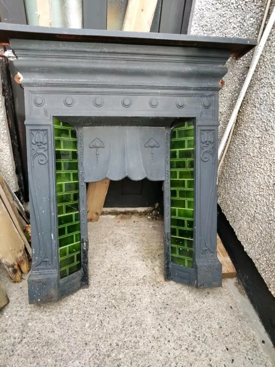 Cast iron fireplace - Image 1