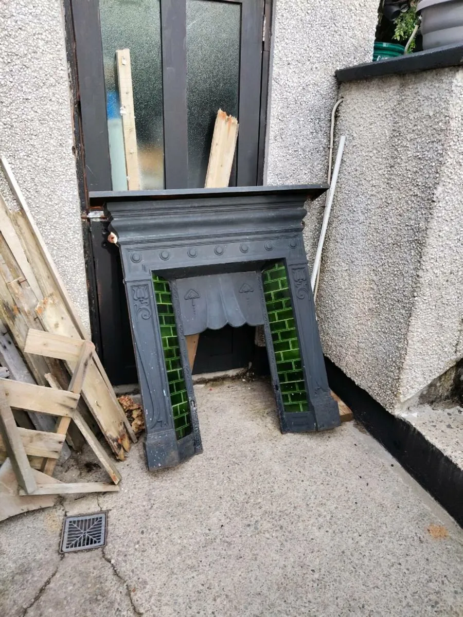 Cast iron fireplace - Image 3