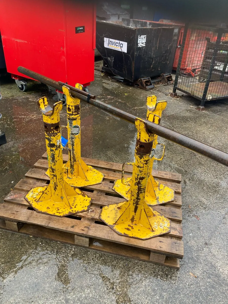 Cable Jacks for sale - Image 1