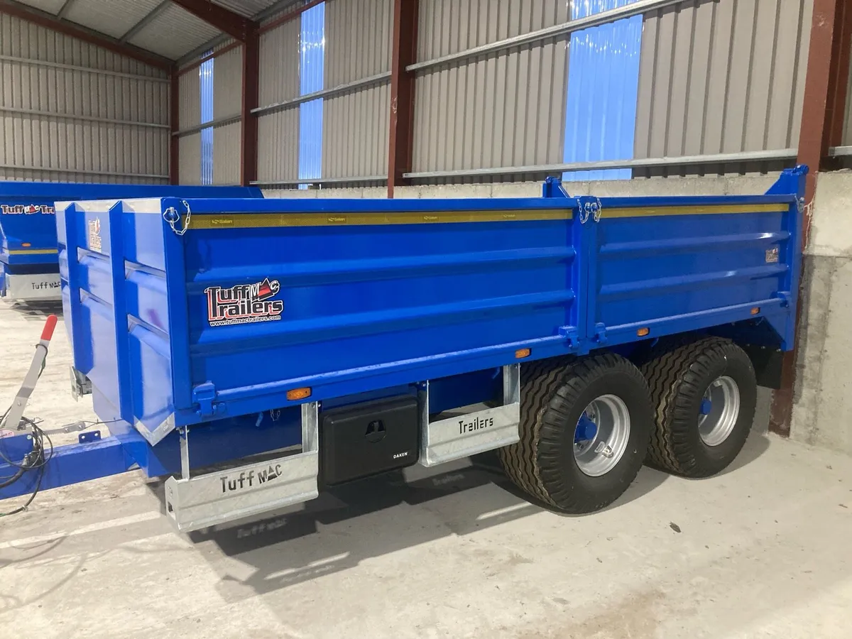 New  tipping trailer & digger buckets - Image 1