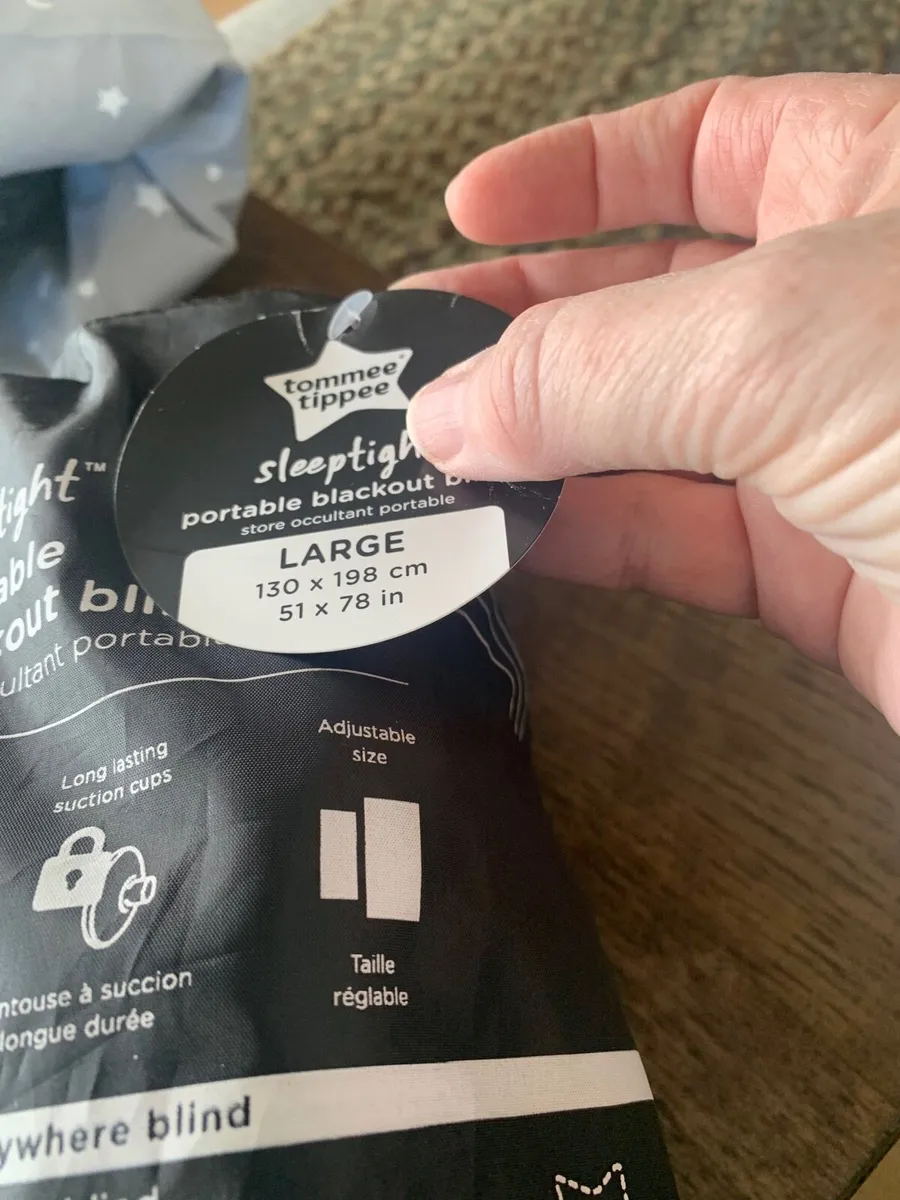 Portable black out blinds - Image 1