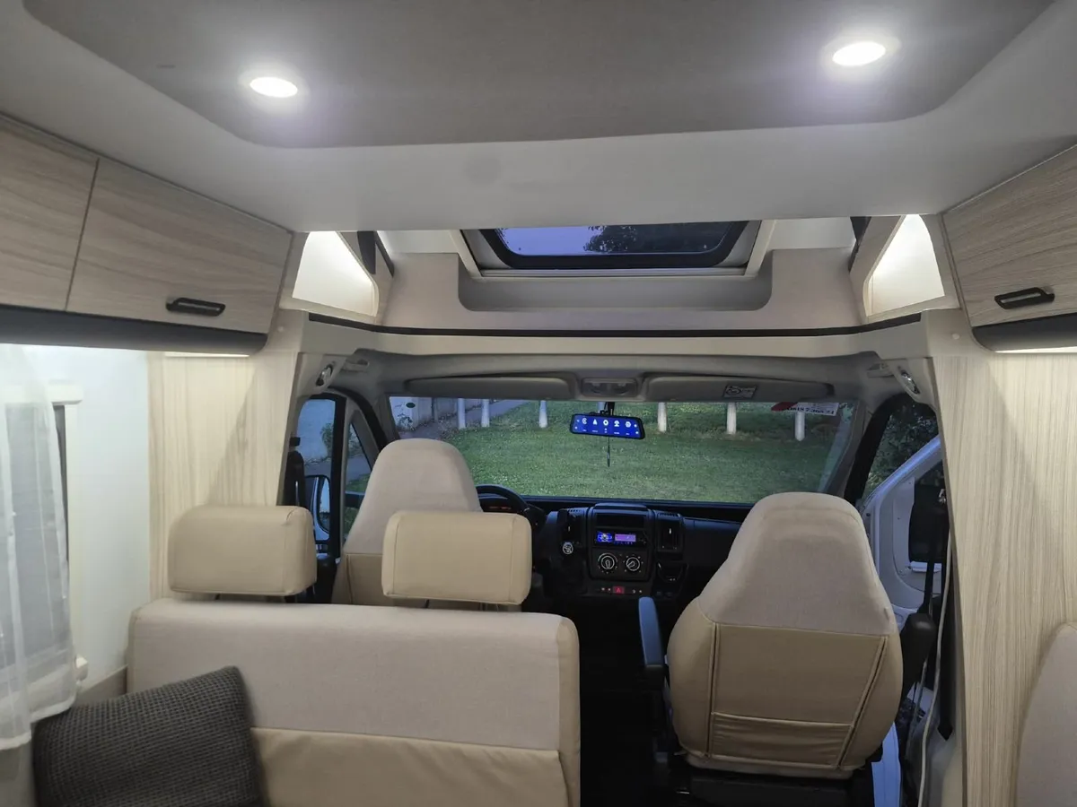 Citroen  sunliving. ADRIA 2022. 6 bert low profile - Image 4