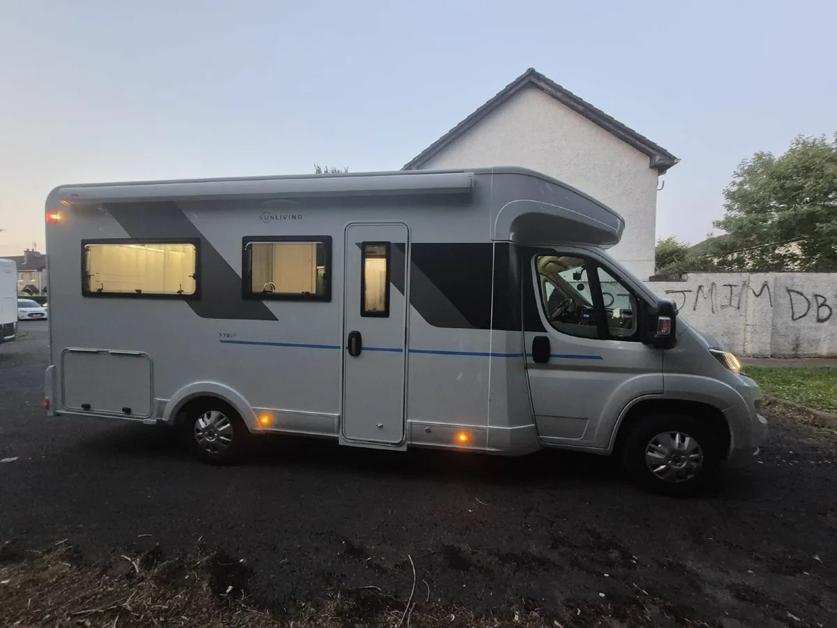 Citroen  sunliving. ADRIA 2022. 6 bert low profile - Image 1