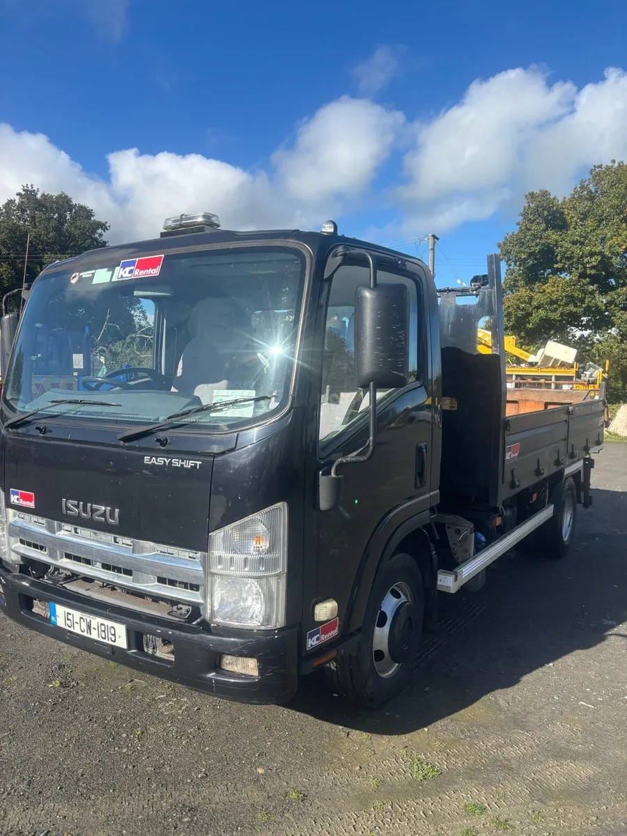 Isuzu 7.5 ton tipper - Image 2