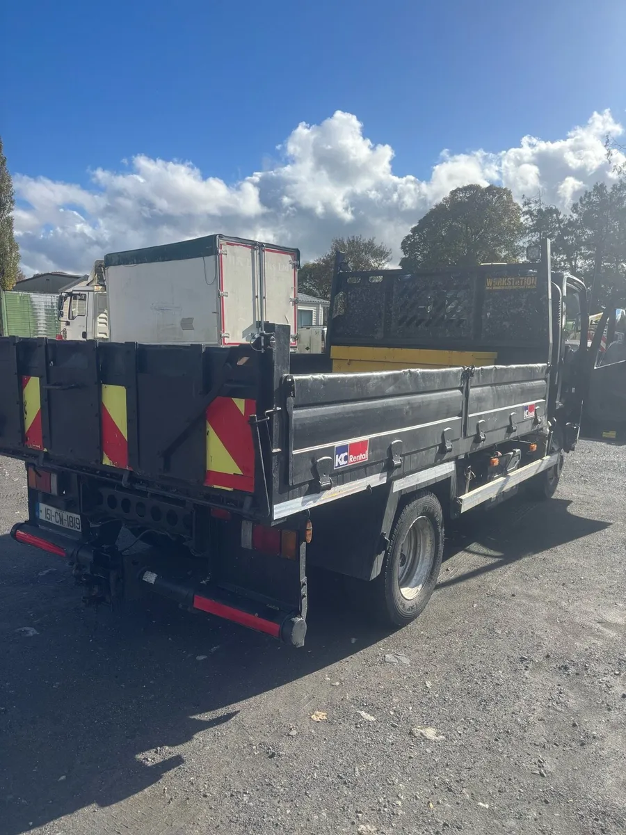 Isuzu 7.5 ton tipper - Image 4
