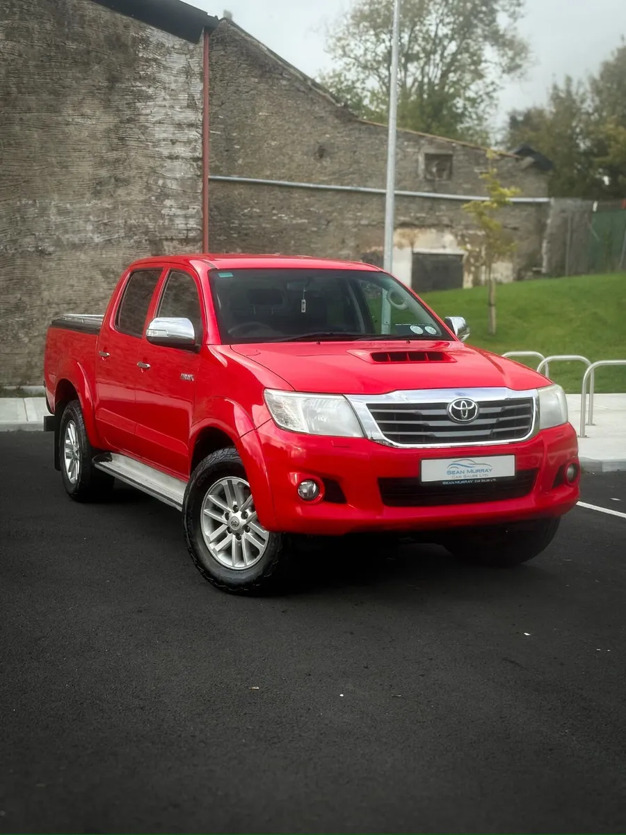 Toyota Hilux 2016 - Image 1