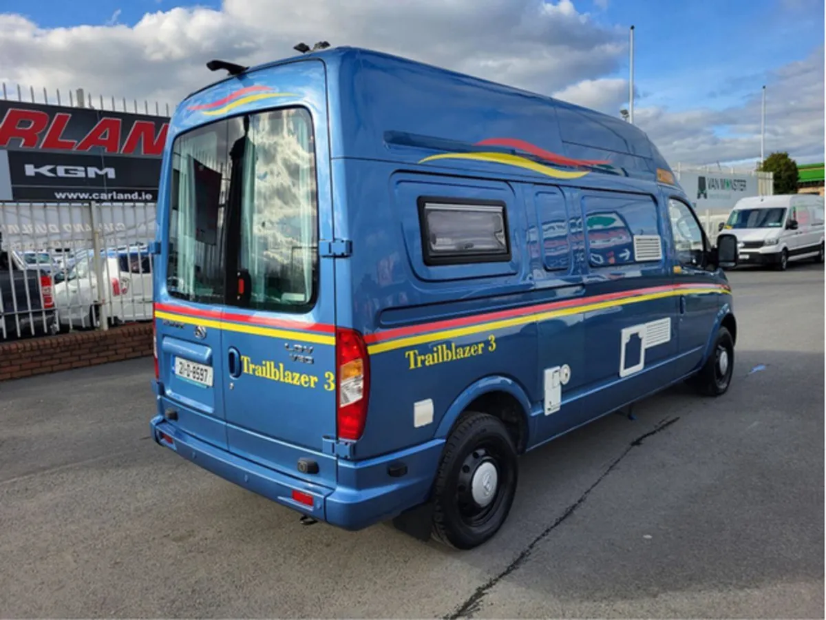 (6 Mts warranty) x3 berth Campervan with Awning - Image 4