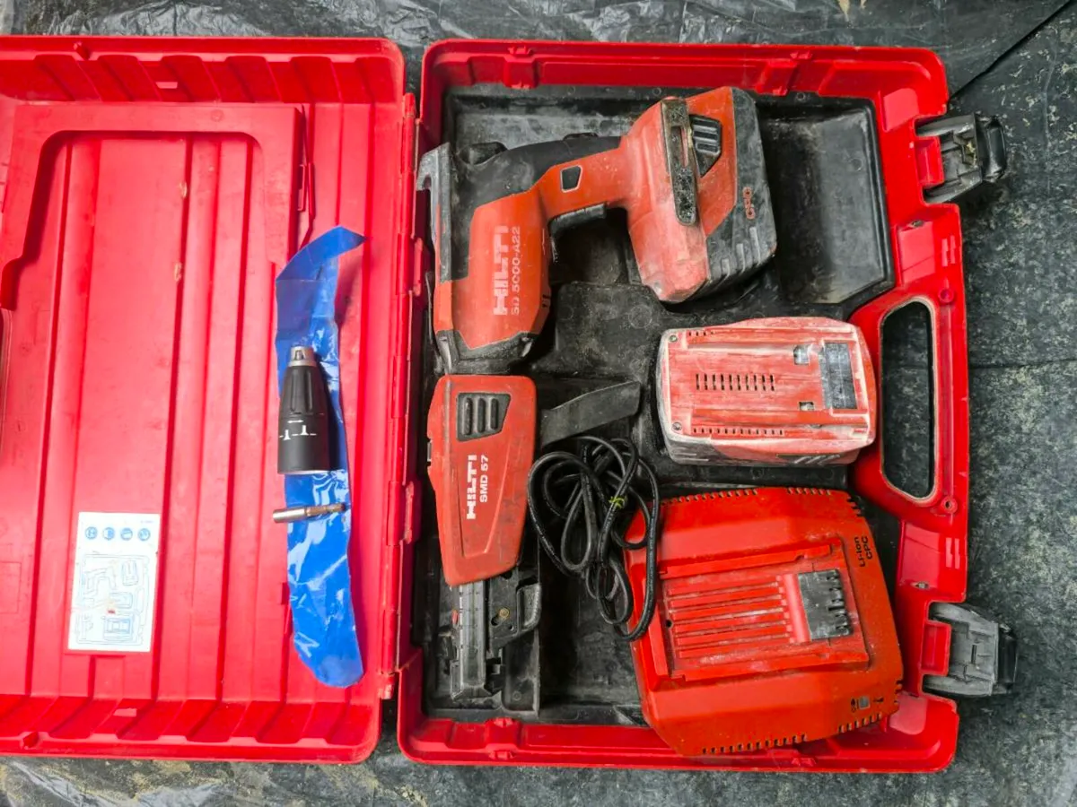 Hilti drywall screw gun
2batteries - Image 1