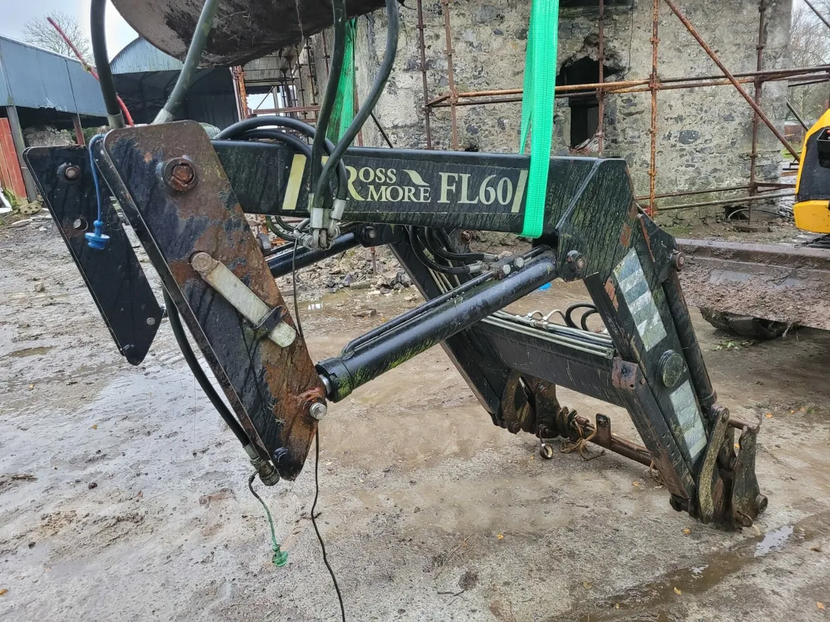 ROSS MORE FL60 front loader - Image 3