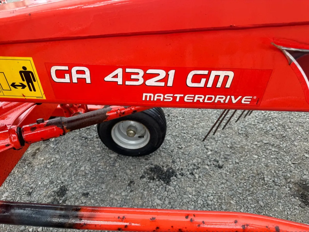 Farm machinery - Image 2