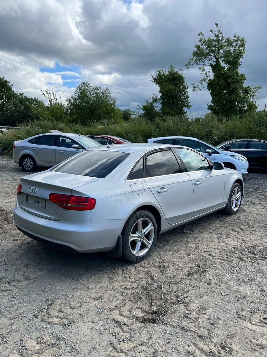 Breaking audi a4 b8 2013 2.0tdi cjca - Image 3