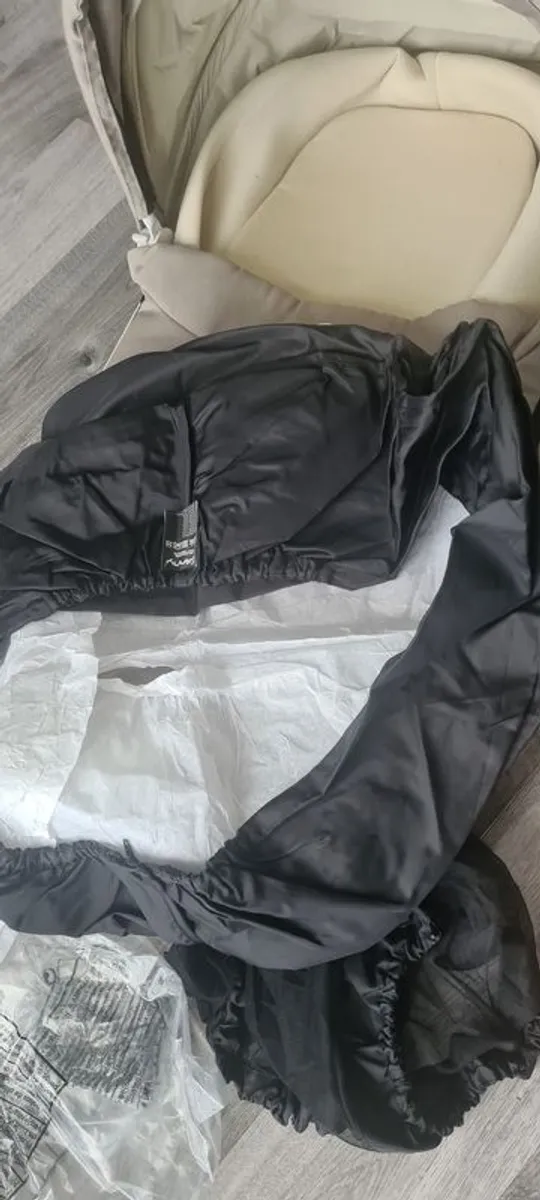 Quinny Carrycot - Image 2